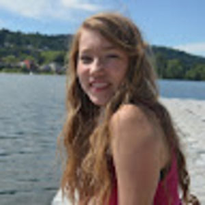 Meet your Posher, Maia